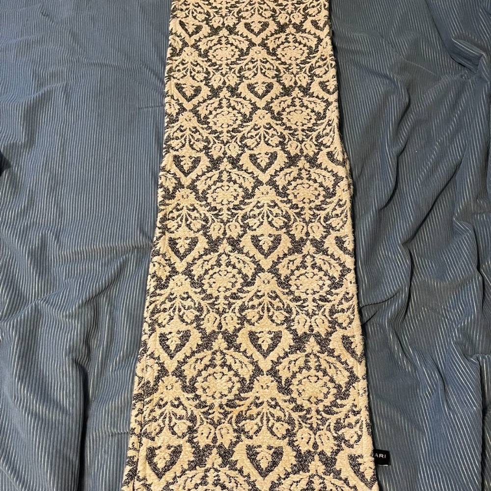 Tahari Black and Cream Damask Table Runner